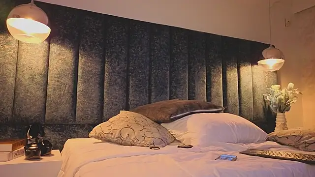 Ariannaa Suarez1 online show from 11/04/25, 07:57