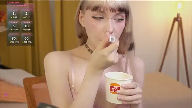 Cherry Bite online show from 11/21/25, 09:57