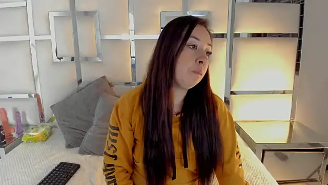 Snapshot of Celeste_X chatting on 11/28/25, 04:26 Celeste X online show from 11/28/25, 04:26