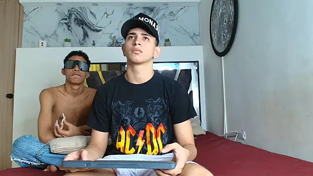 KING OFF BOYS online show from 10/28/25, 01:25