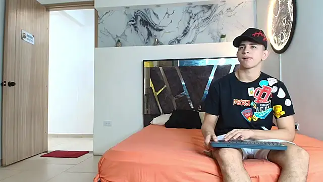 KING OFF BOYS online show from 11/15/25, 01:18