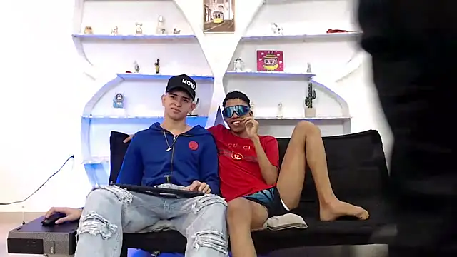 KING OFF BOYS online show from 12/01/25, 01:27