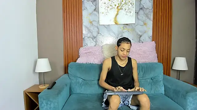 KING OFF BOYS online show from 04/18/26, 01:26