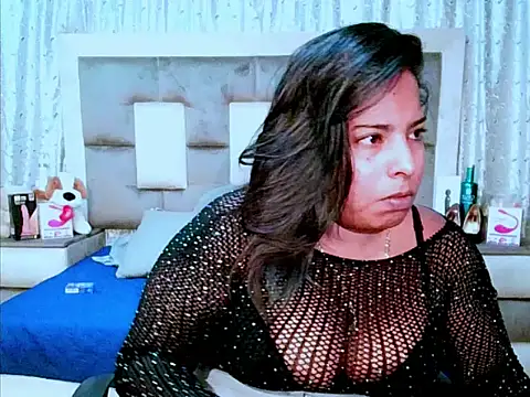 indiantopaz694u online show from 03/15/25, 04:13