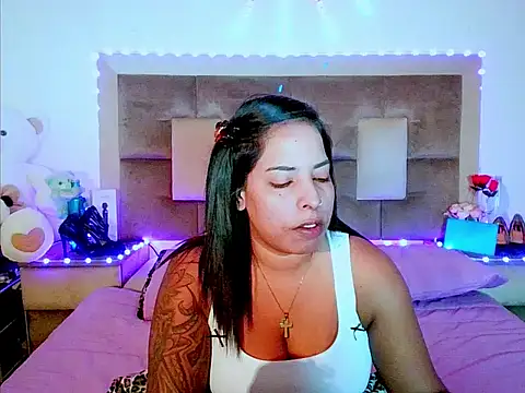 indiantopaz694u online show from 04/28/26, 04:28