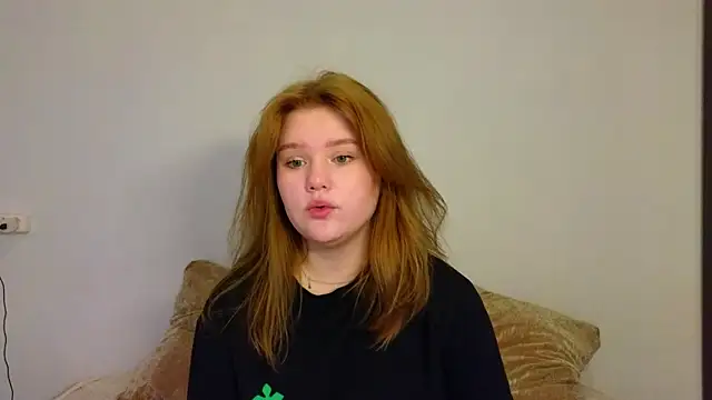 LaseyMoon online show from 02/09/26, 09:57