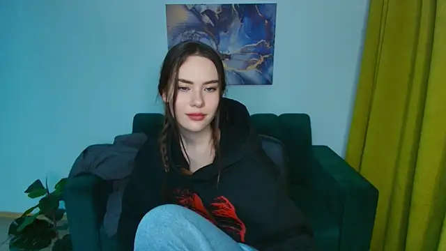 Snapshot of ElenaOconar chatting on 03/04/25, 06:39 ElenaOconar online show from 03/04/25, 06:39