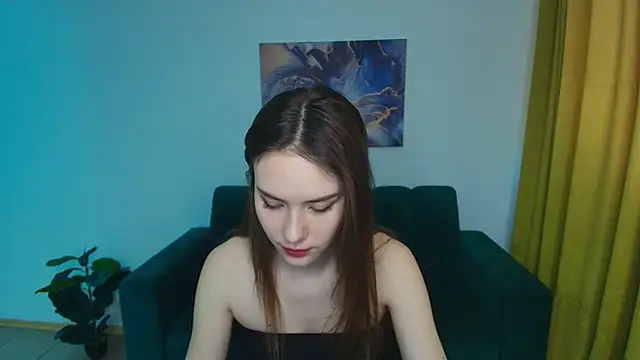 Snapshot of ElenaOconar chatting on 03/09/25, 12:31 ElenaOconar online show from 03/09/25, 12:31