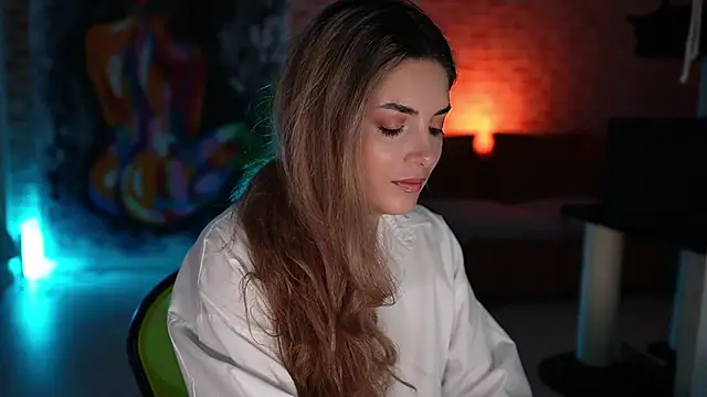  Allie  online show from 03/15/25, 05:41