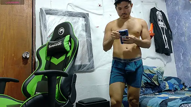 twinks 28 online show from 10/27/25, 10:58