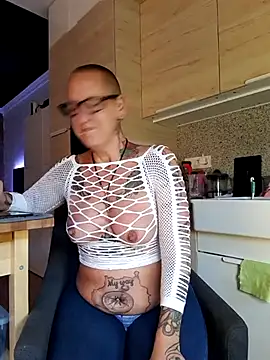 Emma Milf25 online show from 03/17/25, 07:13