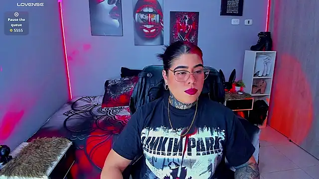 Veronika metal online show from 09/16/25, 06:31