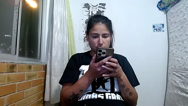 Escarcha-blue online show from 12/02/25, 04:18