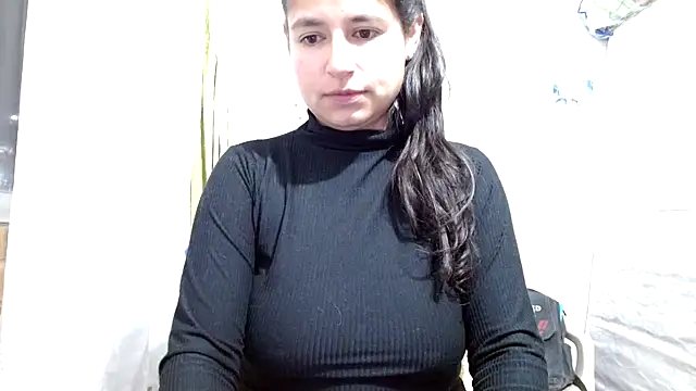 Snapshot of Escarcha-blue chatting on 02/05/26, 01:32 Escarcha-blue online show from 02/05/26, 01:32