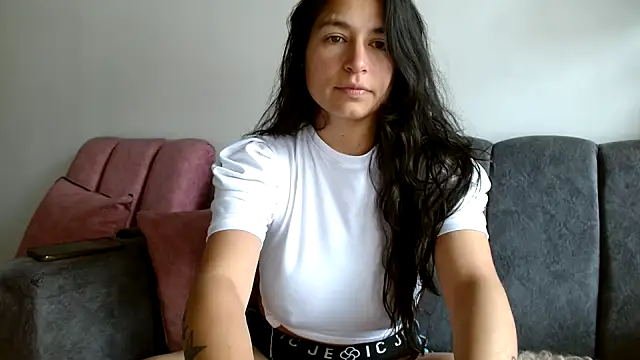 Snapshot of Escarcha-blue chatting on 02/06/26, 03:59 Escarcha-blue online show from 02/06/26, 03:59