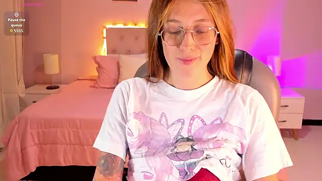 Emily Warren  online show from 03/12/26, 08:04