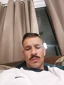 juniortche1313 online show from 11/24/25, 02:11