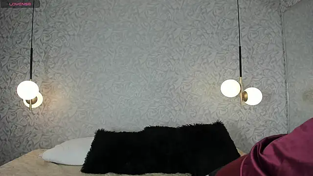 zephyra-angels online show from 11/11/25, 04:12