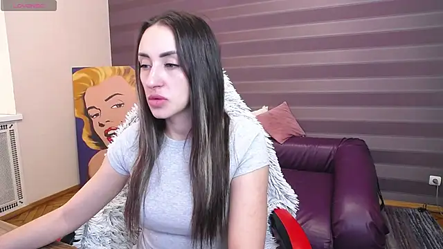 JenniferStone online show from 04/09/26, 07:47