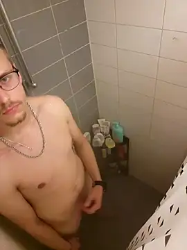 Snapshot of luckyluuk25 chatting on 10/07/25, 06:16 luckyluuk25 online show from 10/07/25, 06:16