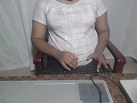 Snapshot of Megha-34 chatting on 10/15/25, 06:41 Megha-34 online show from 10/15/25, 06:41