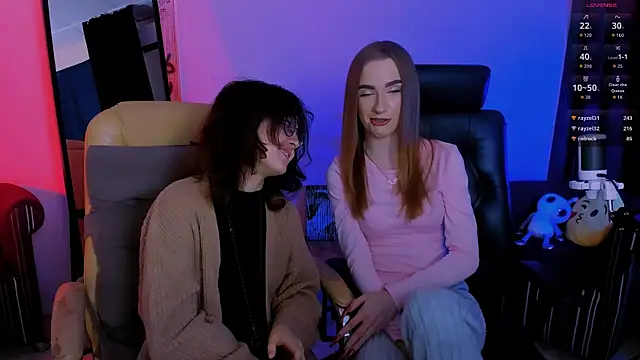 doll vey online show from 11/14/25, 01:04