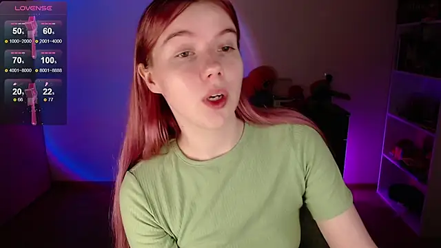 Strawberry juli online show from 11/23/25, 07:19