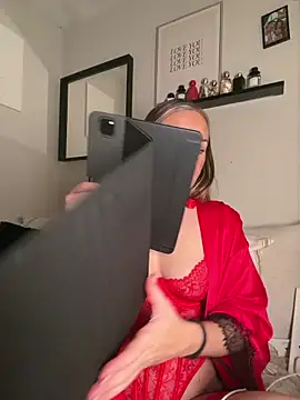 MissMaisiex online show from 02/12/26, 07:53