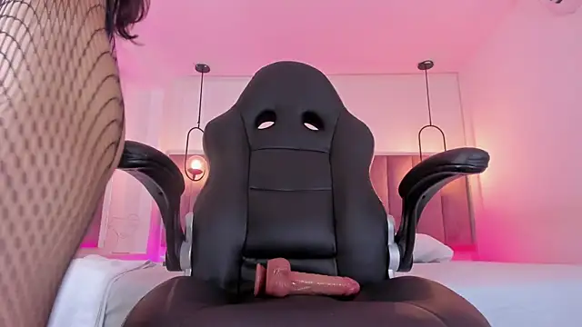 Haily b online show from 01/12/26, 07:41