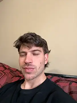 Snapshot of shuki0101 chatting on 11/01/25, 04:20 shuki0101 online show from 11/01/25, 04:20