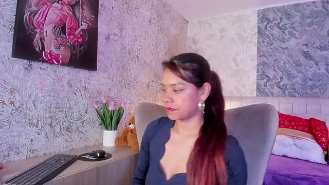 Arianaa collins online show from 12/20/25, 12:01