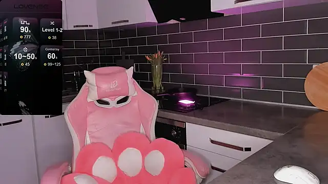 ShaiyaMinn3 online show from 03/07/26, 06:49