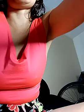 Snapshot of Ali3Martin chatting on 03/10/25, 04:25 Ali3Martin online show from 03/10/25, 04:25