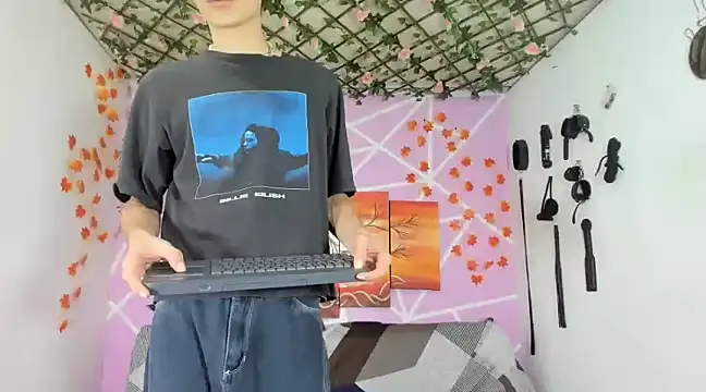 Snapshot of Maxxi_hot23 chatting on 02/28/25, 01:15 Maxxi hot23 online show from 02/28/25, 01:15