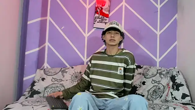 Snapshot of Maxxi_hot23 chatting on 09/26/25, 07:29 Maxxi hot23 online show from 09/26/25, 07:29