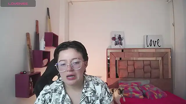 safyka online show from 11/22/25, 03:05