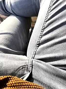 Snapshot of bavaricus123 chatting on 11/01/25, 08:16 bavaricus123 online show from 11/01/25, 08:16