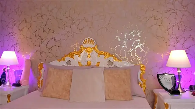 ScarlettWallace online show from 10/03/25, 08:39