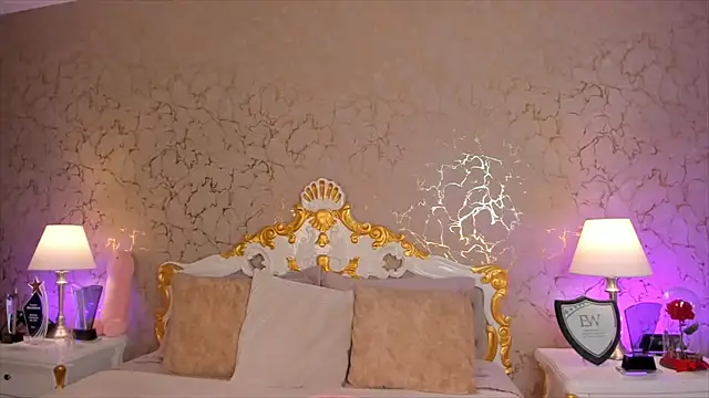 ScarlettWallace online show from 10/15/25, 05:35