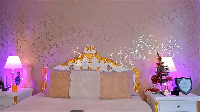 ScarlettWallace online show from 12/19/25, 09:11