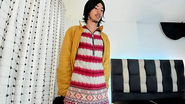 loverisu-coral online show from 01/12/26, 07:08