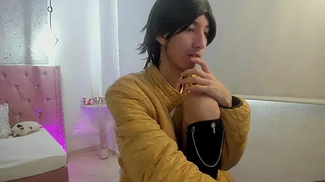 Snapshot of loverisu-coral chatting on 03/02/26, 08:59 loverisu-coral online show from 03/02/26, 08:59