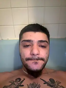 papiVilla23 online show from 09/15/25, 02:28