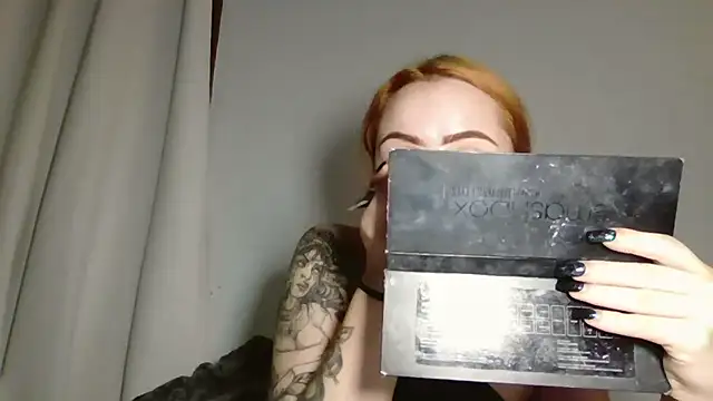 Snapshot of sluttypumpkin chatting on 07/18/26, 01:32 sluttypumpkin online show from 07/18/26, 01:32