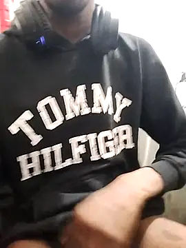 Snapshot of BlackDog__69 chatting on 10/25/25, 11:10 BlackDog 69 online show from 10/25/25, 11:10