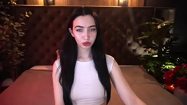 WildKittenX  online show from 03/15/26, 06:41