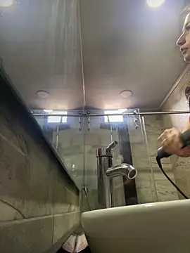 Mila LS online show from 12/14/25, 01:05