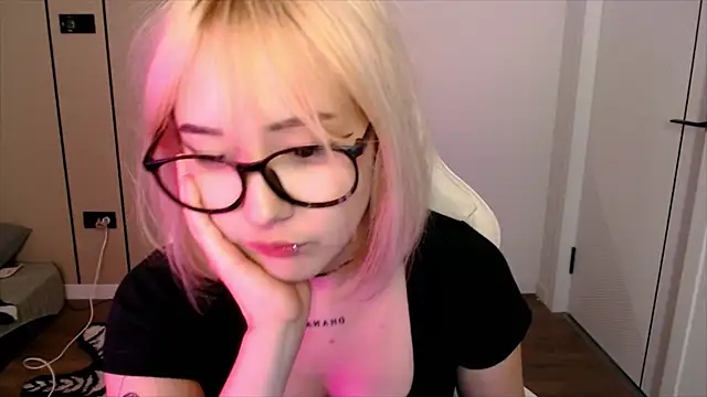 ka00ru chan online show from 07/21/26, 01:24
