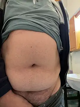 Snapshot of littletoy64 chatting on 03/02/25, 10:45 littletoy64 online show from 03/02/25, 10:45