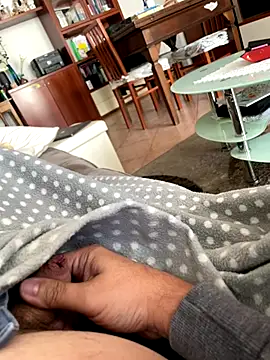 Snapshot of littletoy64 chatting on 09/29/25, 12:10 littletoy64 online show from 09/29/25, 12:10